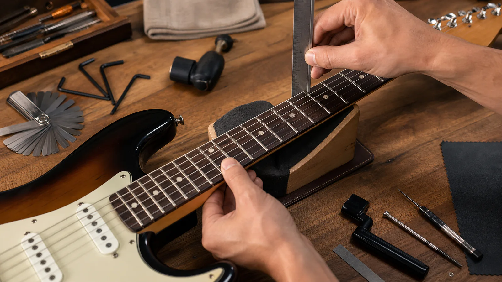 Guitar Setup Measurement Photo Sheets: A Practical Guide for Repair Shops